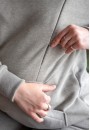 Джемпер спортивный хаки меланж с эффектом бархата для беременных и кормящих